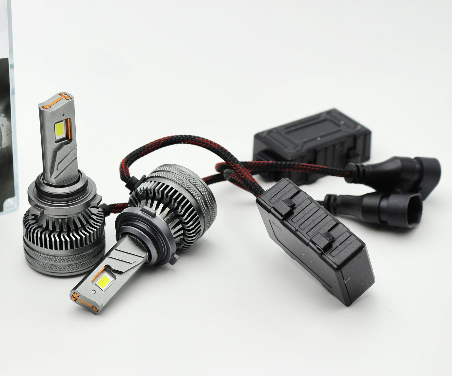 LED žárovky HB4 BRILUMI ZENITH 200W CANBUS 6000K – Jasné světlo