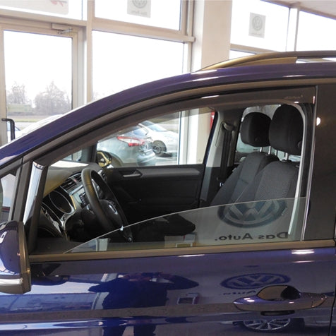 Přední větrné deflektory FARAD pro Volkswagen Touran II 5T (2015–2026), 2 ks, 5 dveří