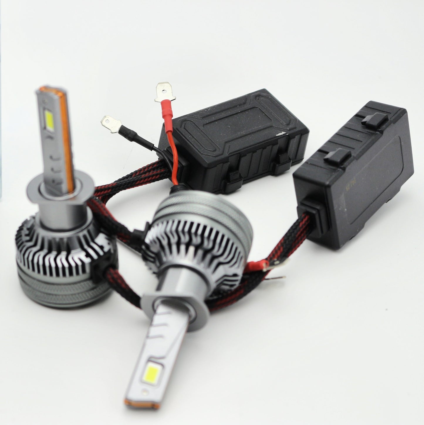 LED žárovky H1 BRILUMI ZENITH 200W CANBUS 6000K – Jasné světlo